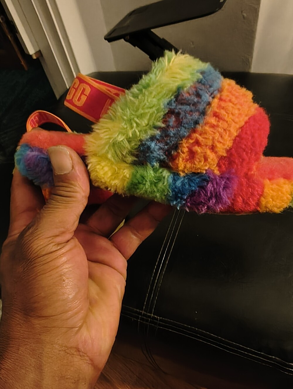 UGG Fluff Yeah Pride Rainbow Slide Tie Dye Fuzzy Slipper Sandal Women's Sz 8Des